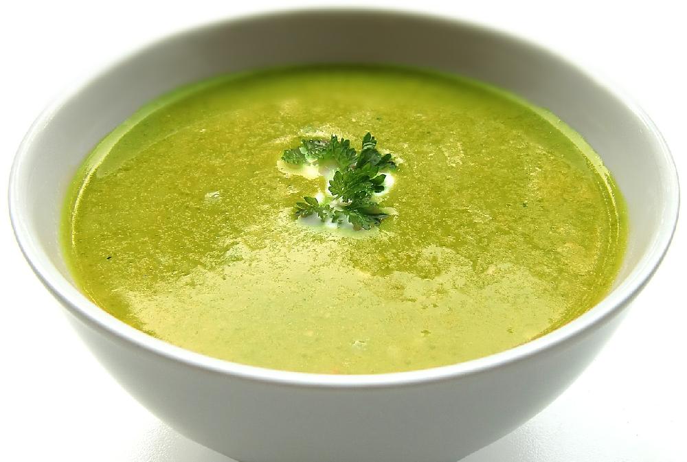 Zupa krem czy tradycyjna – która jest lepsza dla naszego zdrowia?